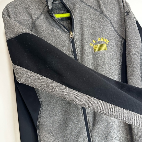 US Army Full Zip Unisex Under Armour Jacket. Gray And Black. Mock Collar. Small. - Picture 10 of 12